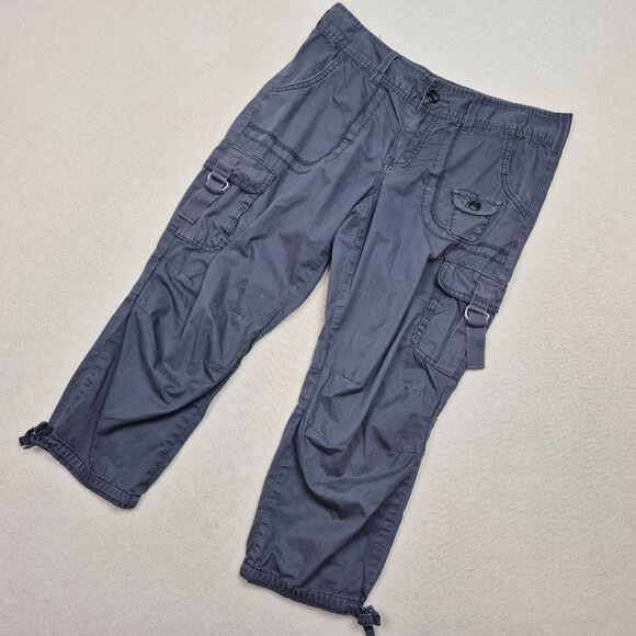 Calvin Klein Women's Cargo Capri Gray Pants Sz 34/21 EXCELLENT CONDITION!!! - Picture 1 of 8